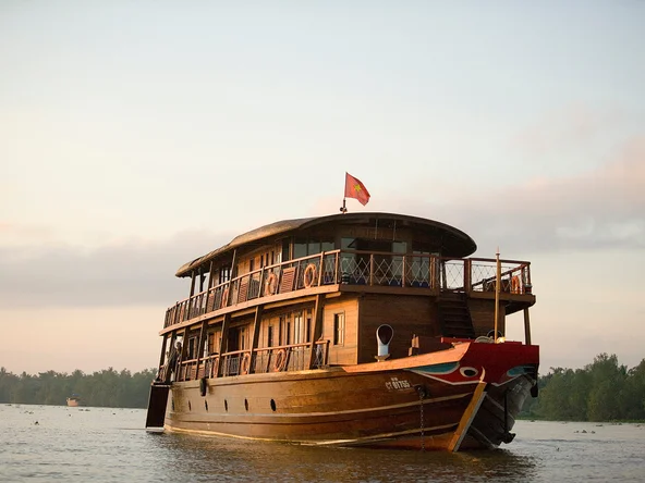 Bassac Cruise Exterior