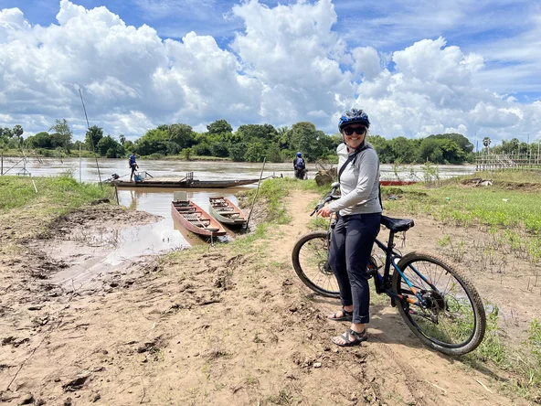 Cycling through the 4,000 Islands