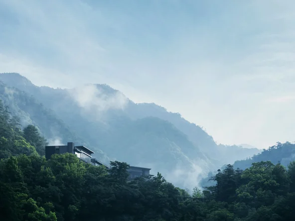HOSHINOYA 