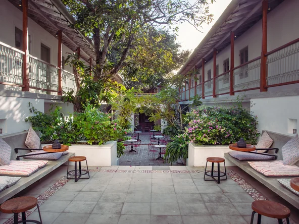 Fort Bazaar Courtyard, Galle, Sri Lanka