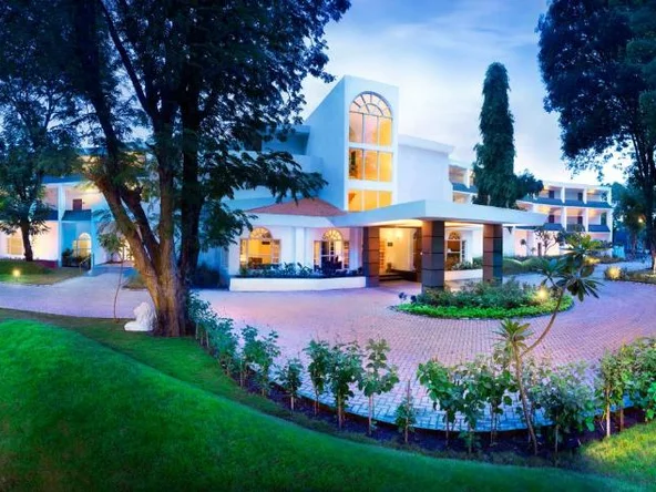 Gir Serai Exterior, Sasan Gir, India