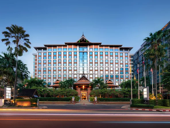 SLCM Hotel Photo-Front Night 