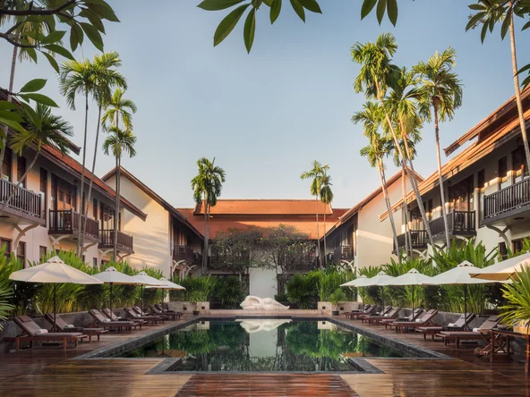 Anantara_Angkor_Resort_Pool_view_Main_Swimming_Pool