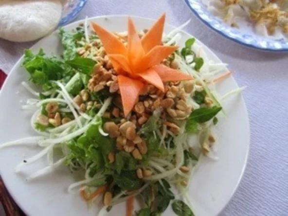 Green papaya salad
