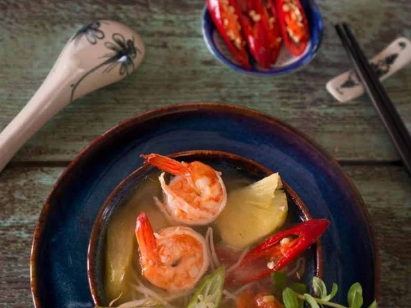Vietnamese shrimp soup