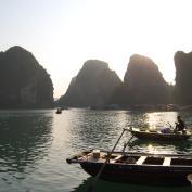 Sun in Halong Bay 
