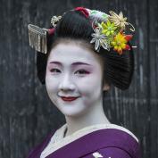 Portrait of smiling maiko