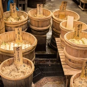Nishiki market square 