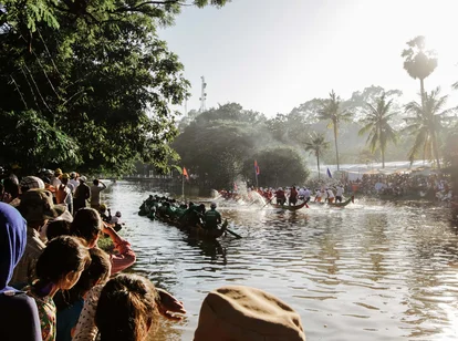 Boat Racing Festival Siem Reap Cambodia November best time to visit
