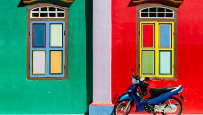 Colourful streets of Singapore