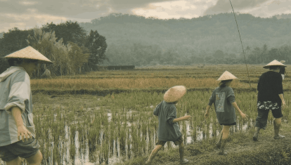 Multigenerational Family Adventure travel in Laos southeast asia