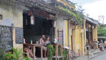 Riverside cafe Hoi An