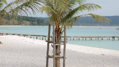 The wonderful white sand of Koh Rong