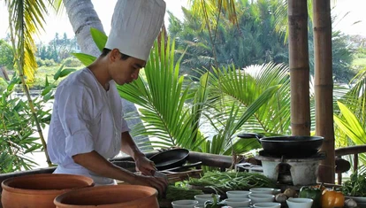 Take a cookery class in Hoi An