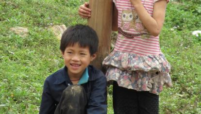 Young children in Sapa