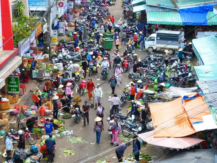 Aerial shot of a street in Da Lat, Hanoi
