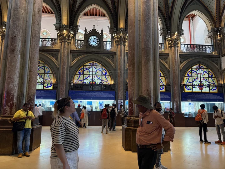 Chhatrapati Shivaji Maharaj Terminus - Holly and guide Hilario