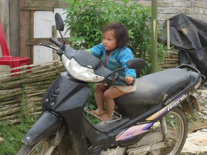 Hmong girl in Sapa