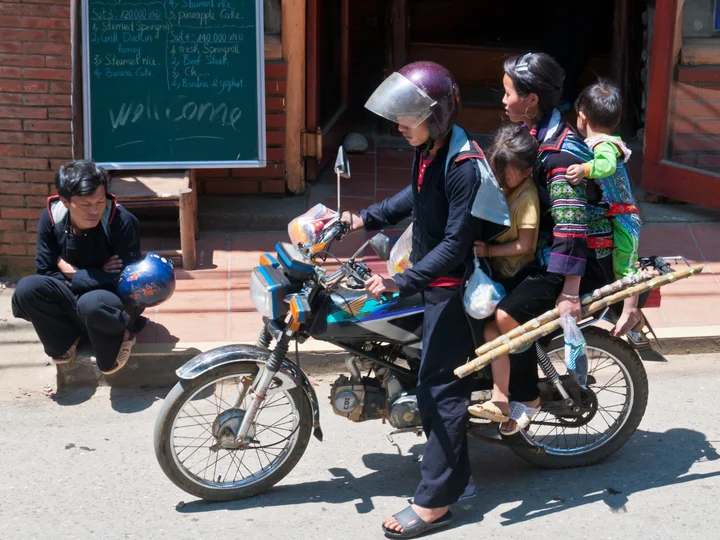 Top 10 impressive items carried on a motorbike