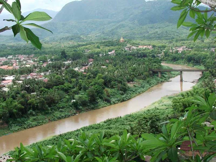 Luang_Prabang_-_Laos_-_02