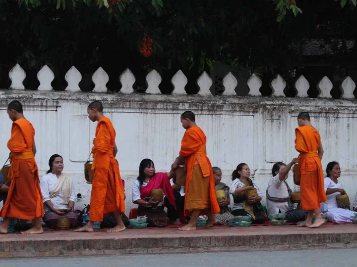luang-prabang-morning-alms_5540