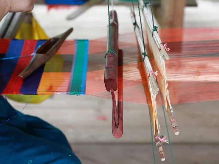 Take a lesson in traditional weaving