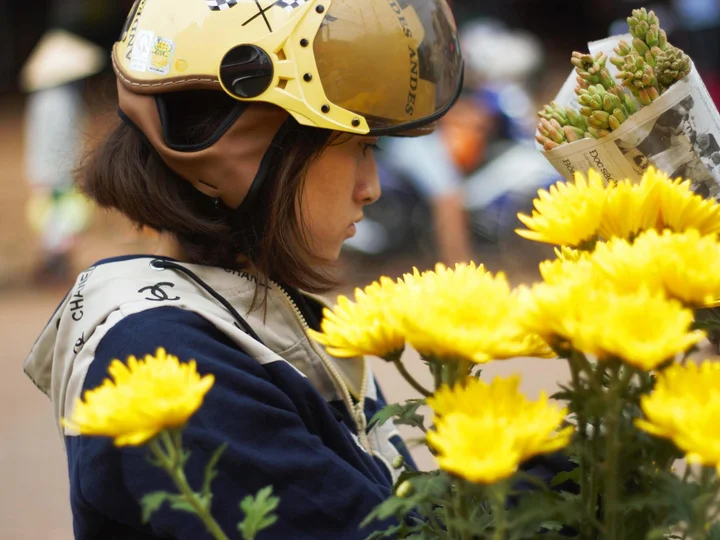 Tet flower shopping