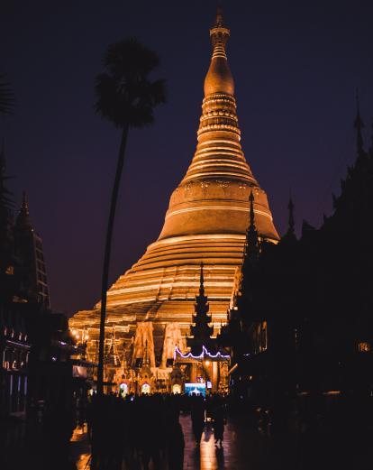 Shwedagon Pagoda in Yangon at dusk