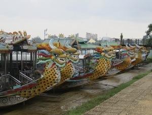 Vietnam by water - Dragon boats