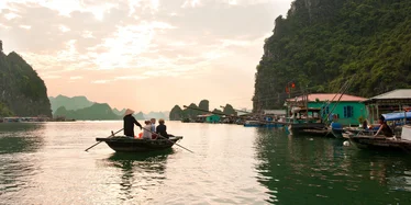Bai Tu Long