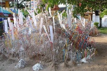 lao-new-year-sand-stupa