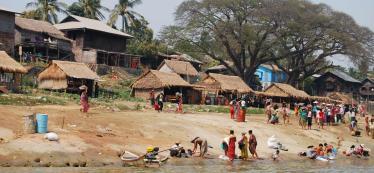 Life unfolds on the banks of the Chindwin River