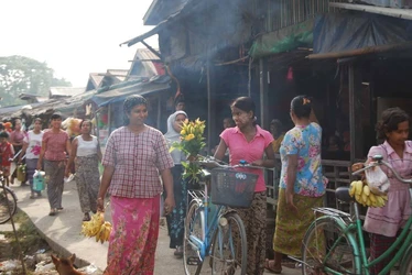 Hustle and bustle in Dhala