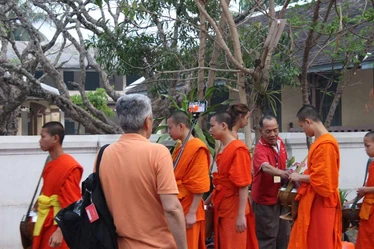 luang-prabang-morning-alms_5553