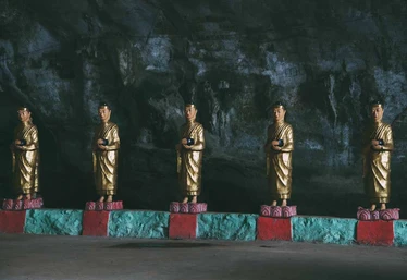 sadan-cave-2