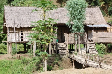 A village house en route to Kanpelet