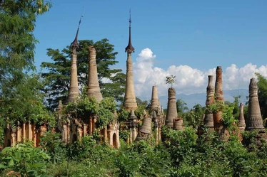Inthein stupas