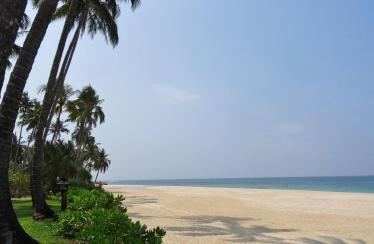 Burma-Experiences-BeachesandRelaxation-1