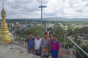 Burma family pic