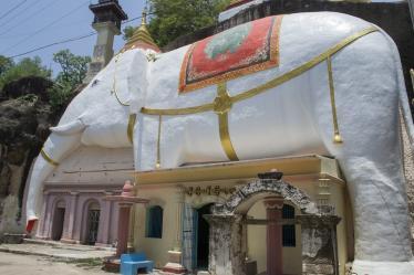 Monywa - Burma's petra
