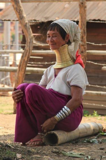 (A Kayah lady who has the longest neck in her village)
