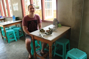 (Me enjoying some snacks in a Loikaw eatery where local sausages are made)
