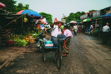 Morning market (2)