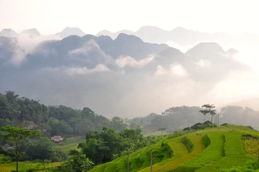 Puluong_retreat_Vietnam_landscape23