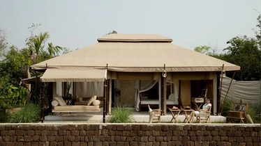 The Beige, Cambodia