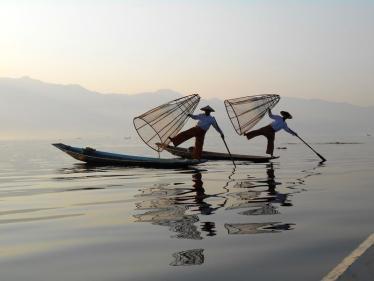 Inle Lake fishermen: a symbol of Burma